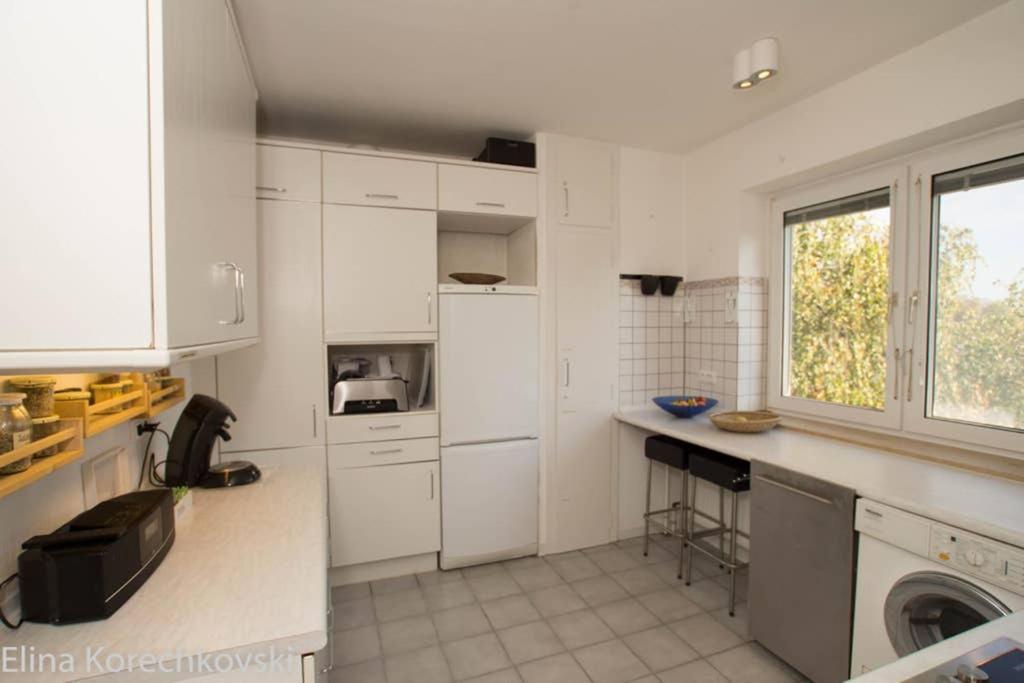 bahnhofsnahe, ruhige und sonnige 2 Zimmerwohnung im Dichterviertel  Wiesbaden Exterior foto